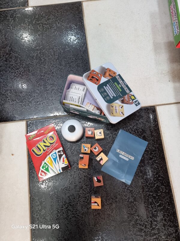 لعبة مكعبات الاوجه+لعبة uno هدية