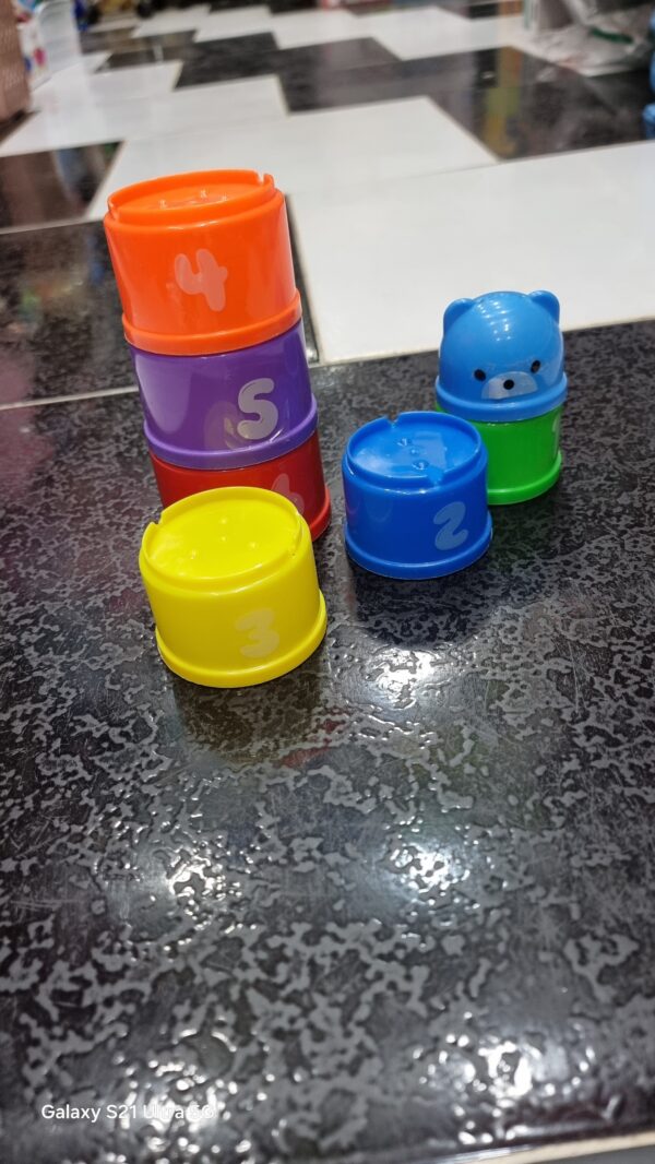 لعبة الكؤوس